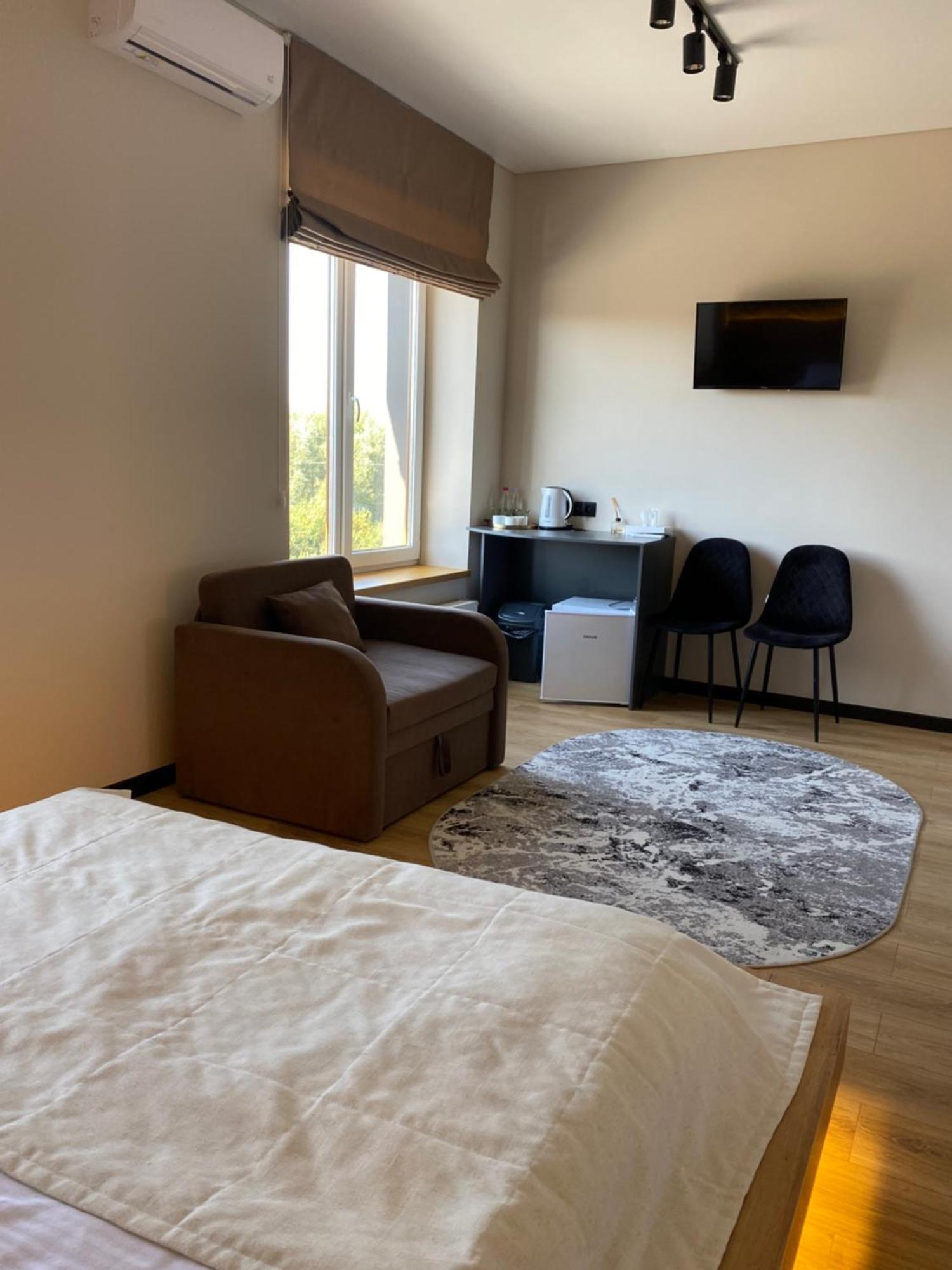 Discovery Garden Apartments Khmelʼnytsʼkyy Esterno foto