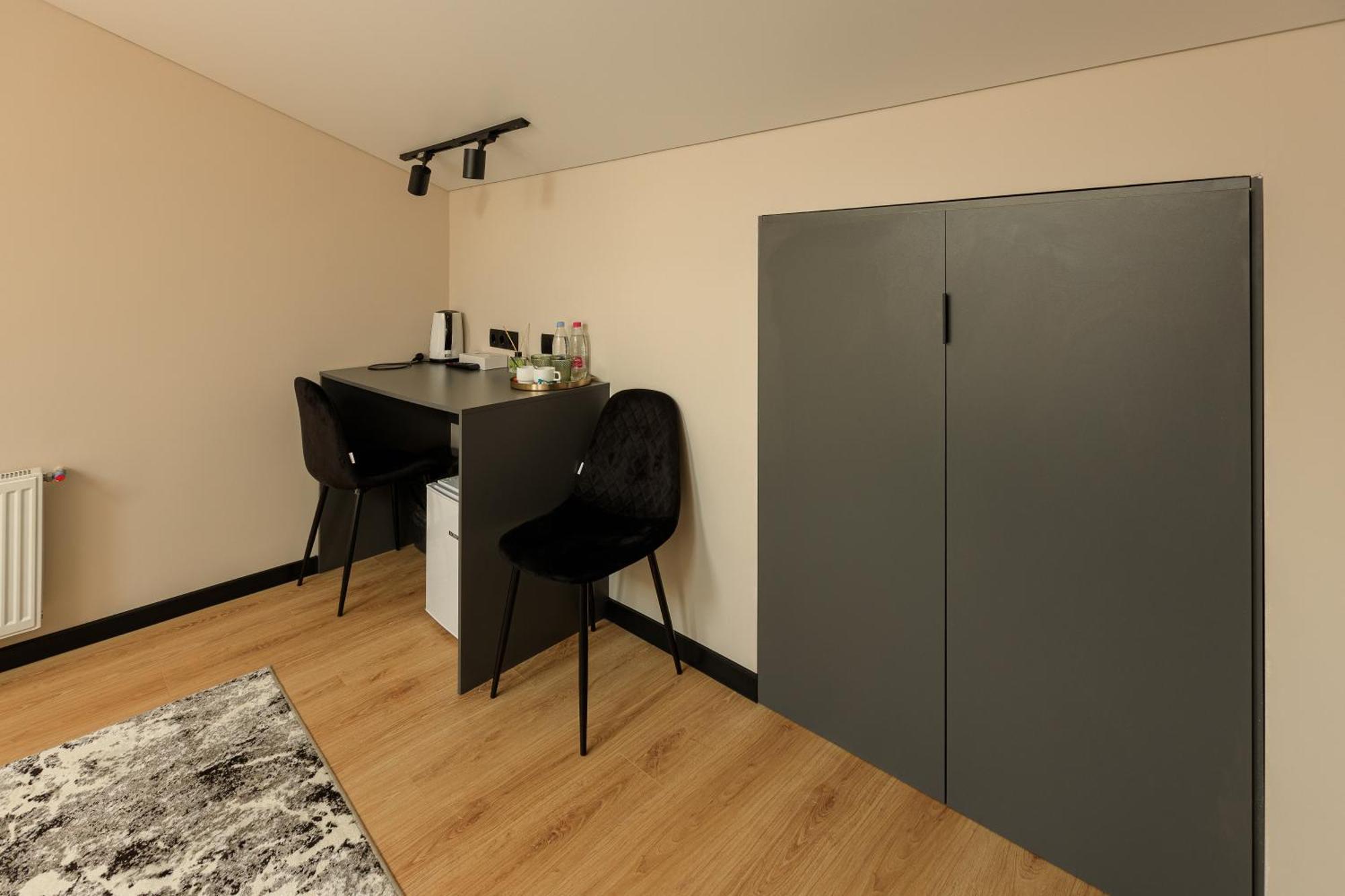 Discovery Garden Apartments Khmelʼnytsʼkyy Esterno foto