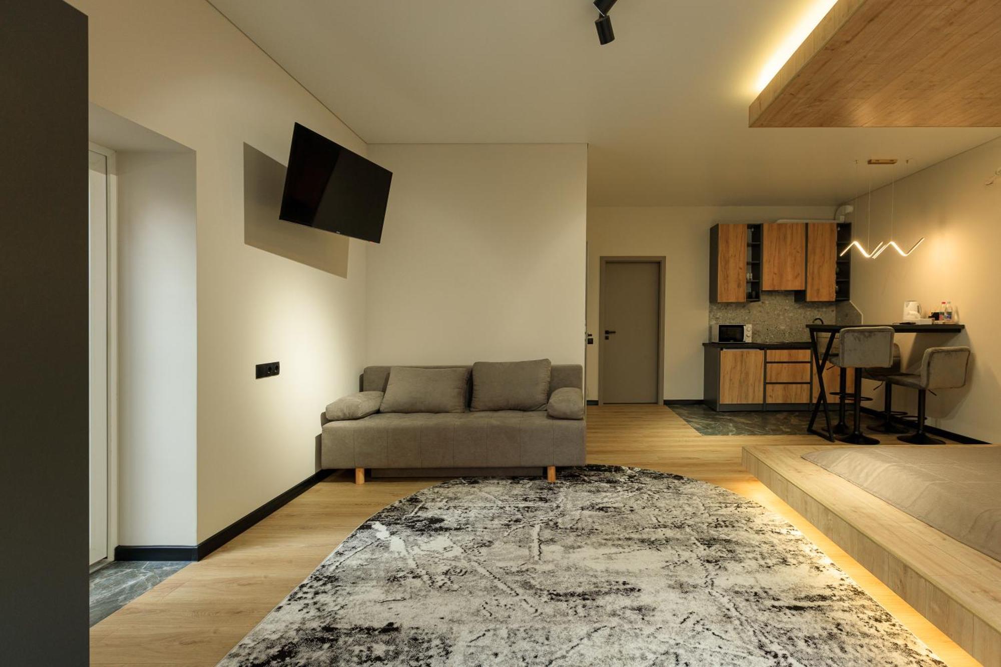 Discovery Garden Apartments Khmelʼnytsʼkyy Esterno foto