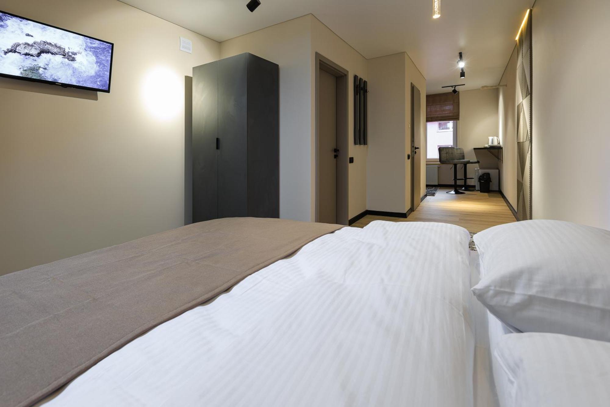 Discovery Garden Apartments Khmelʼnytsʼkyy Esterno foto